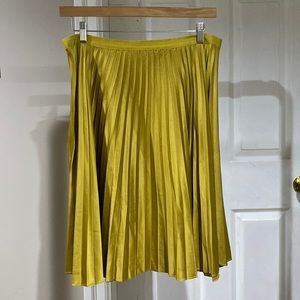 SCOTCH & SODA by Maison Scotch knee length accordion pleated satin yellow skirt
